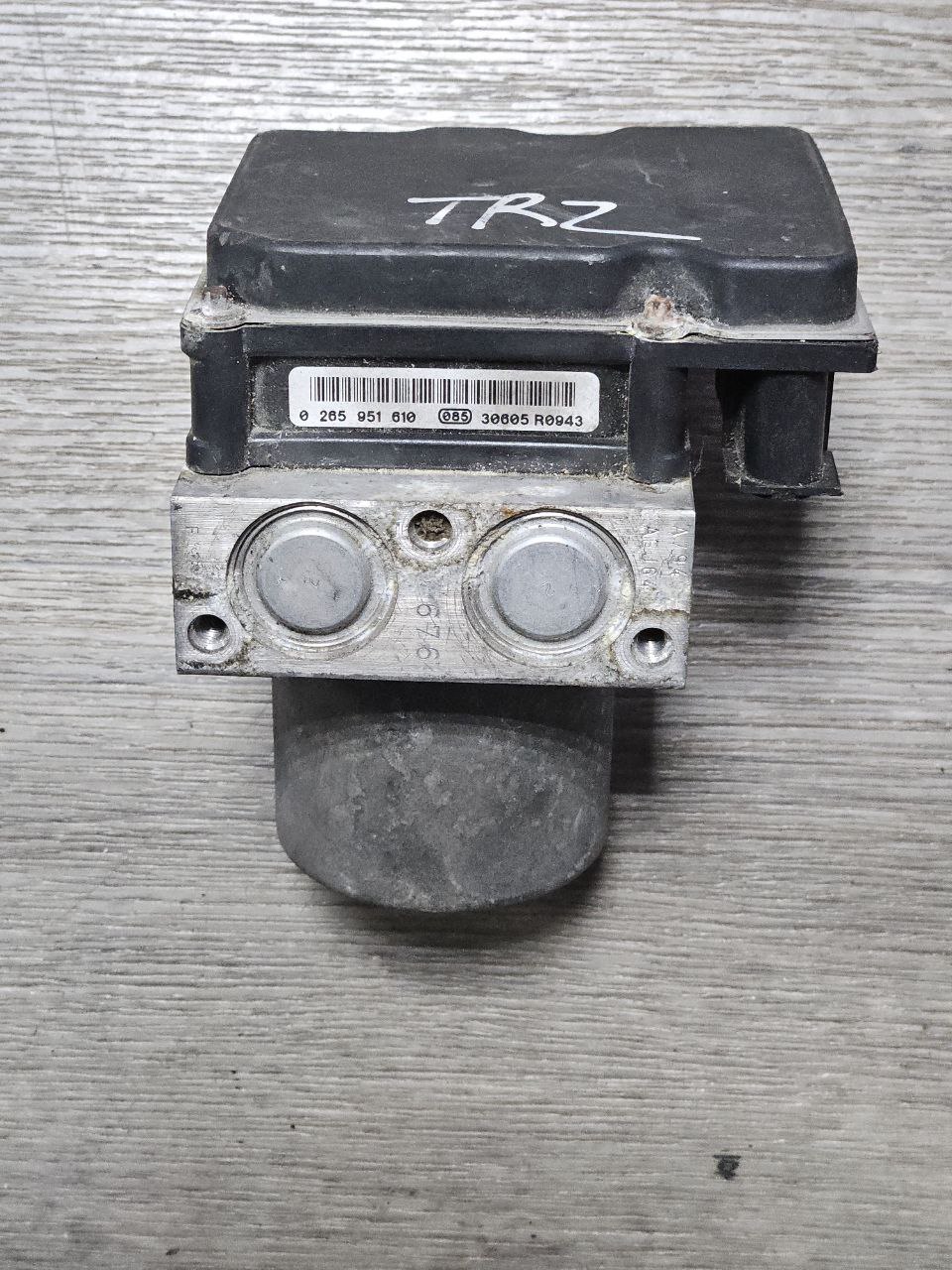 Блок управления ABS Ford Transit MK7 (V347 / V348; 2006—2013 - 1