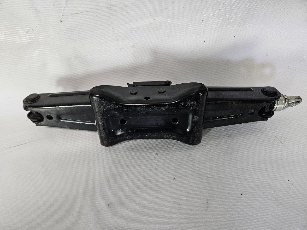Домкрат Ford Transit MK7 (V347 / V348; 2006—2013 - 1
