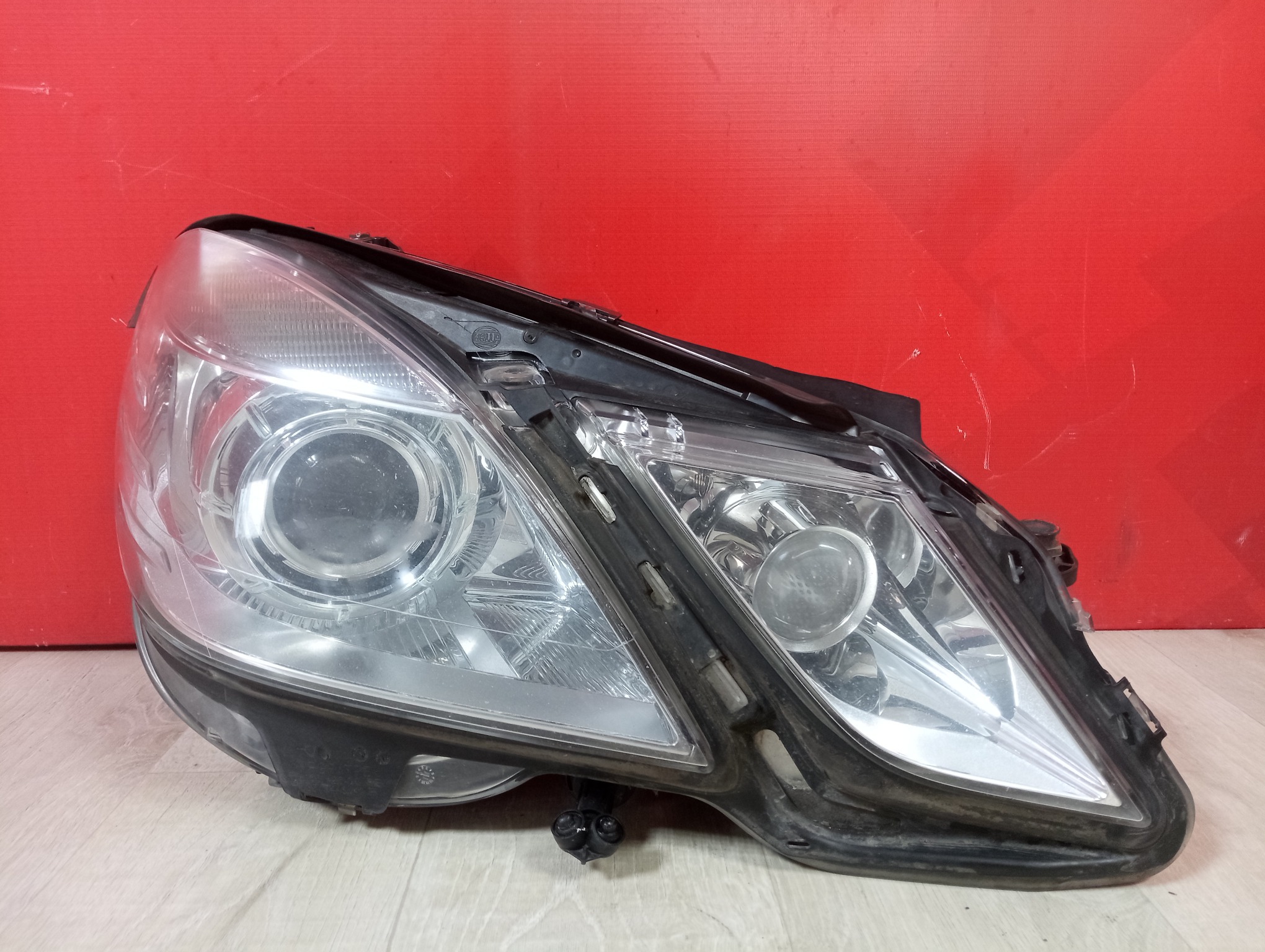 Фара передня права E-class W212 - 1