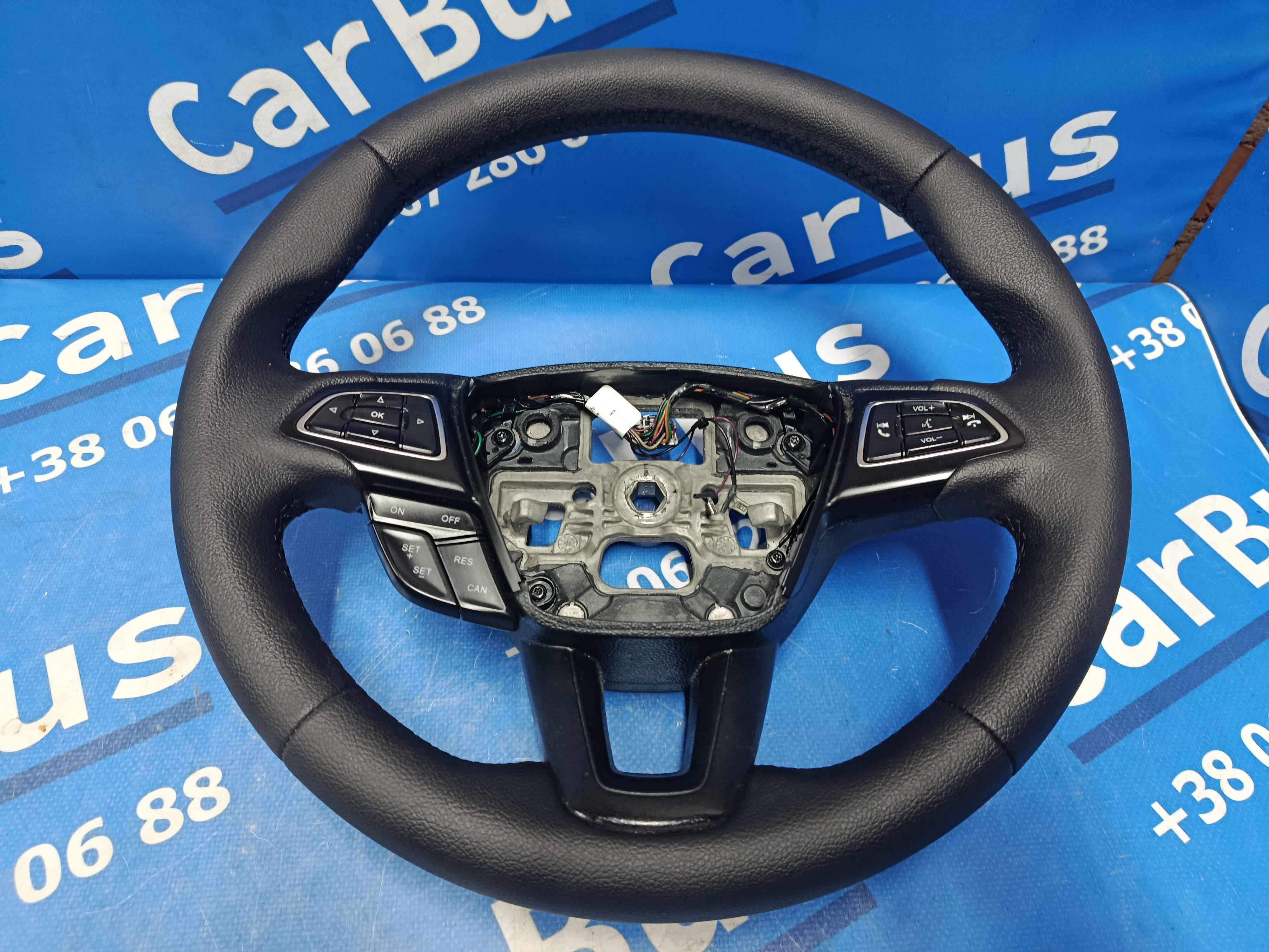 Руль Ford Escape 3 FL ( 2012 - 2019 ) - 1