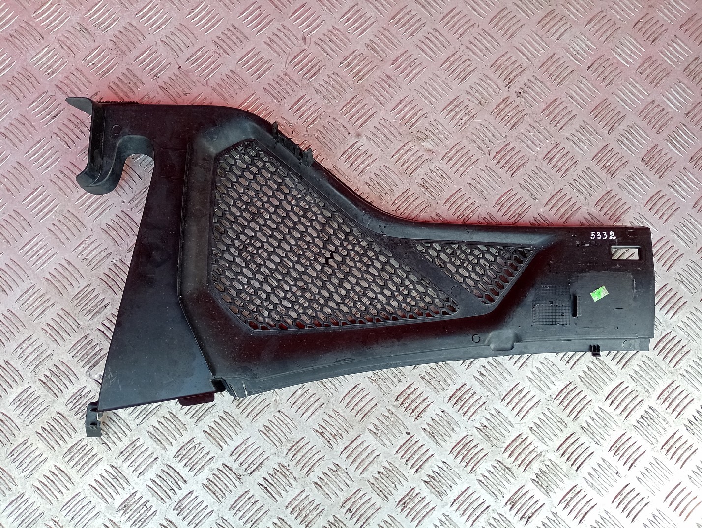 Жабо (пластик зливовий) BMW X5 F15 (2013-2018) - 1