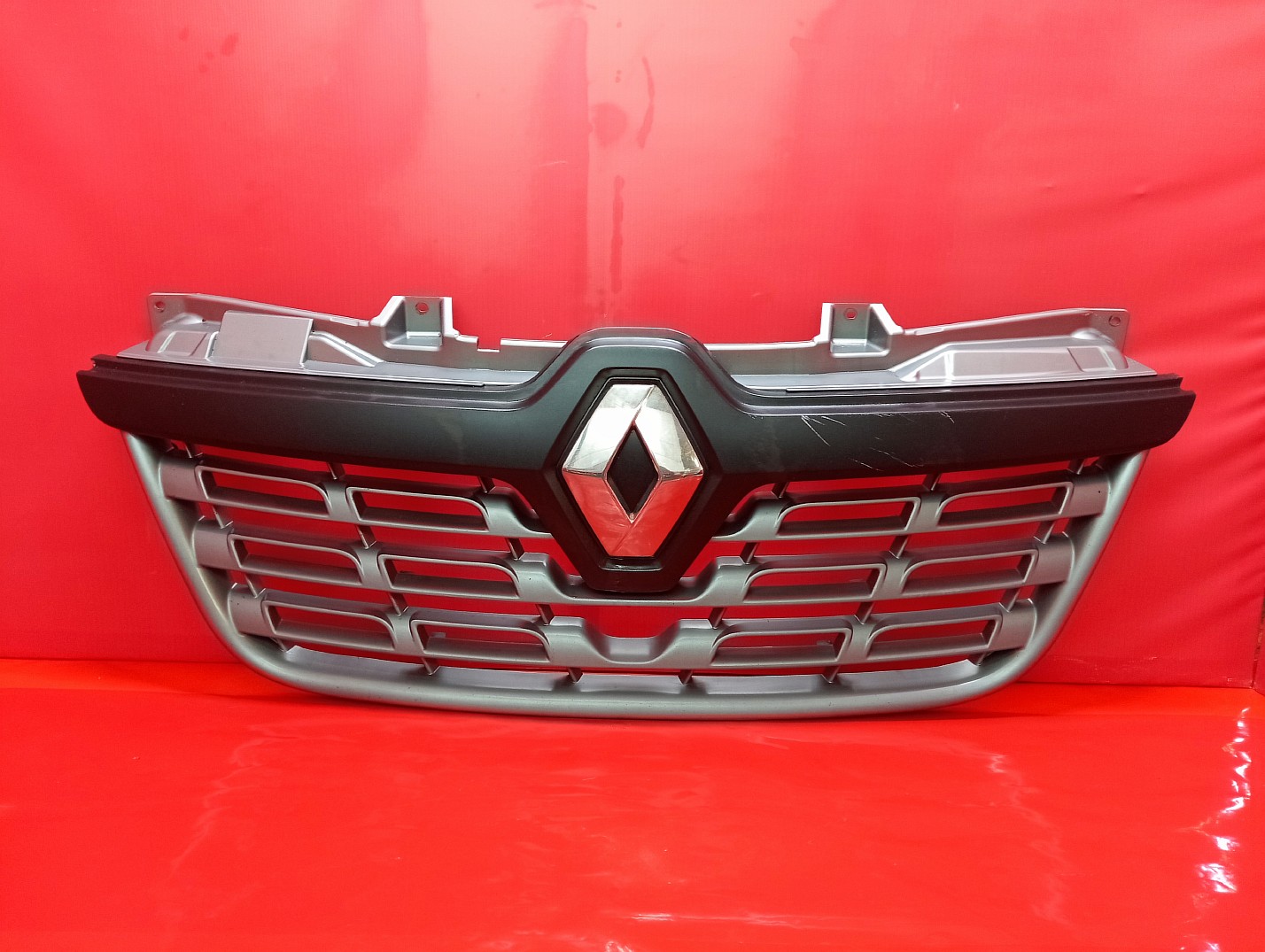 Решітка радіатора RENAULT MASTER III - 1