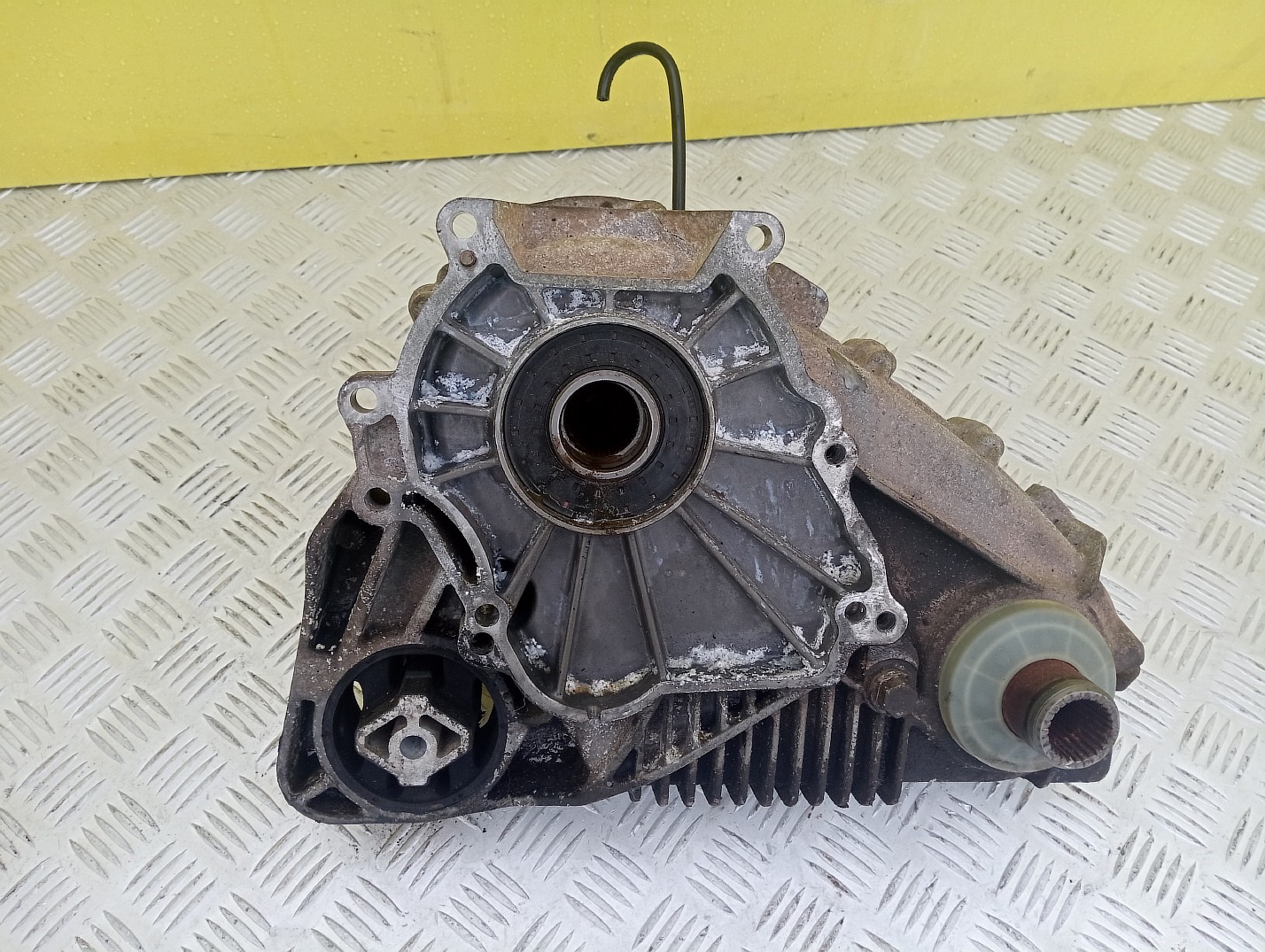 Роздавальна коробка (роздатка) BMW X5 E53 (2003-2006) рестайл - 1