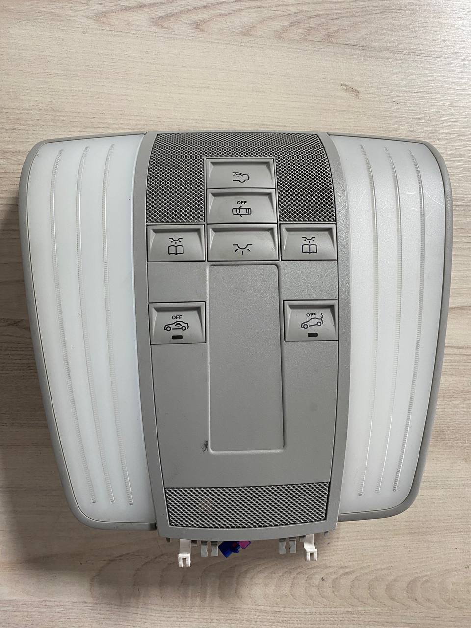 Плафон салону (ліхтар) E-class W212 - 1