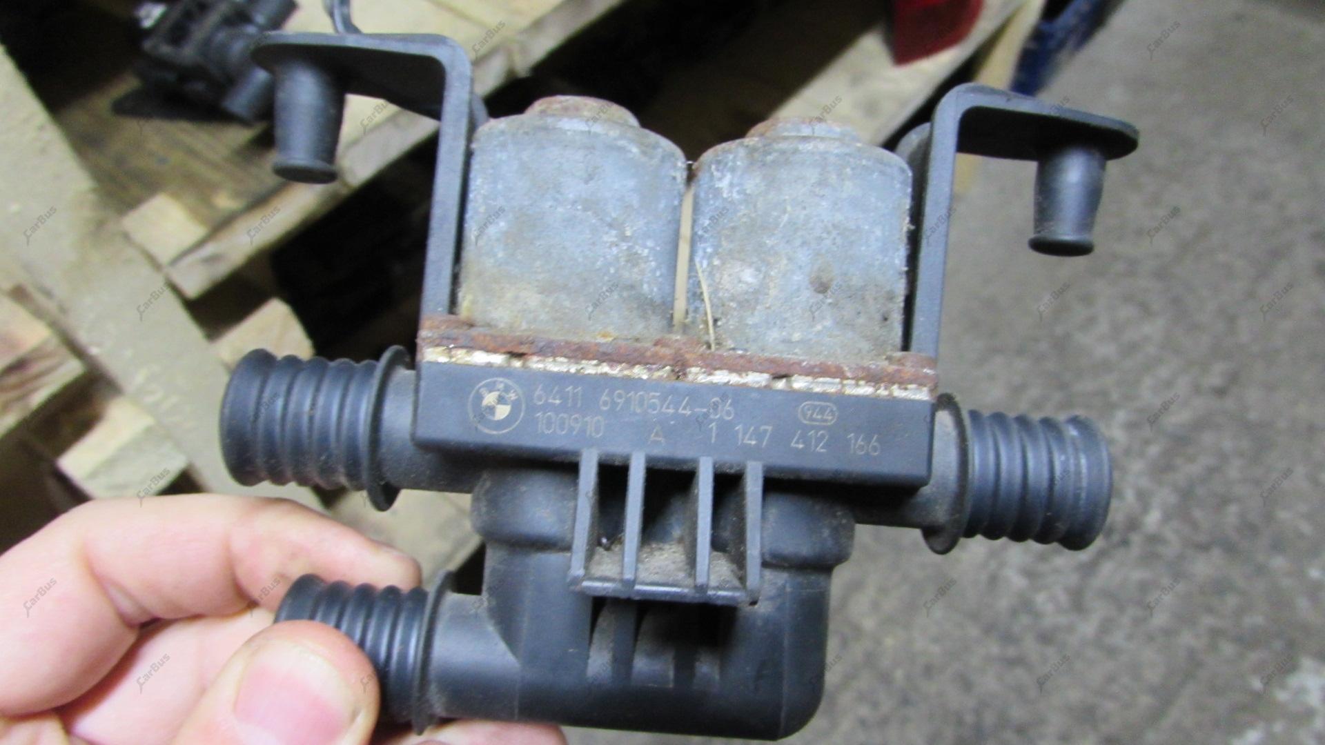 Кран (клапан) печки BMW X5 E53 (2003-2006) рестайл - 1