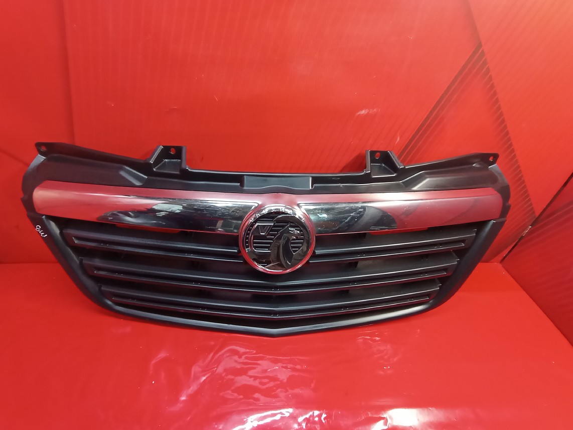 Решетка радиатора RENAULT MASTER III - 1