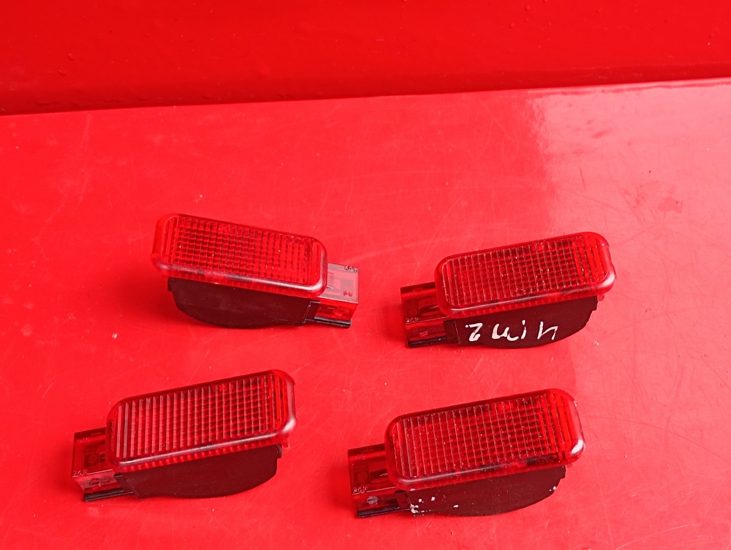 Плафон дверної карти Audi Q7 4M(2015-2020) - 1