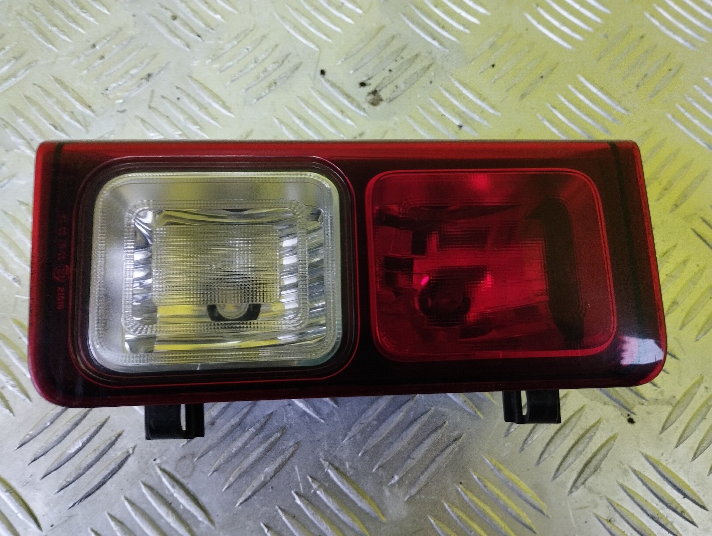 Ліхтар задній правий Renault Trafic III, Opel Vivaro III (2014-2020) - 1