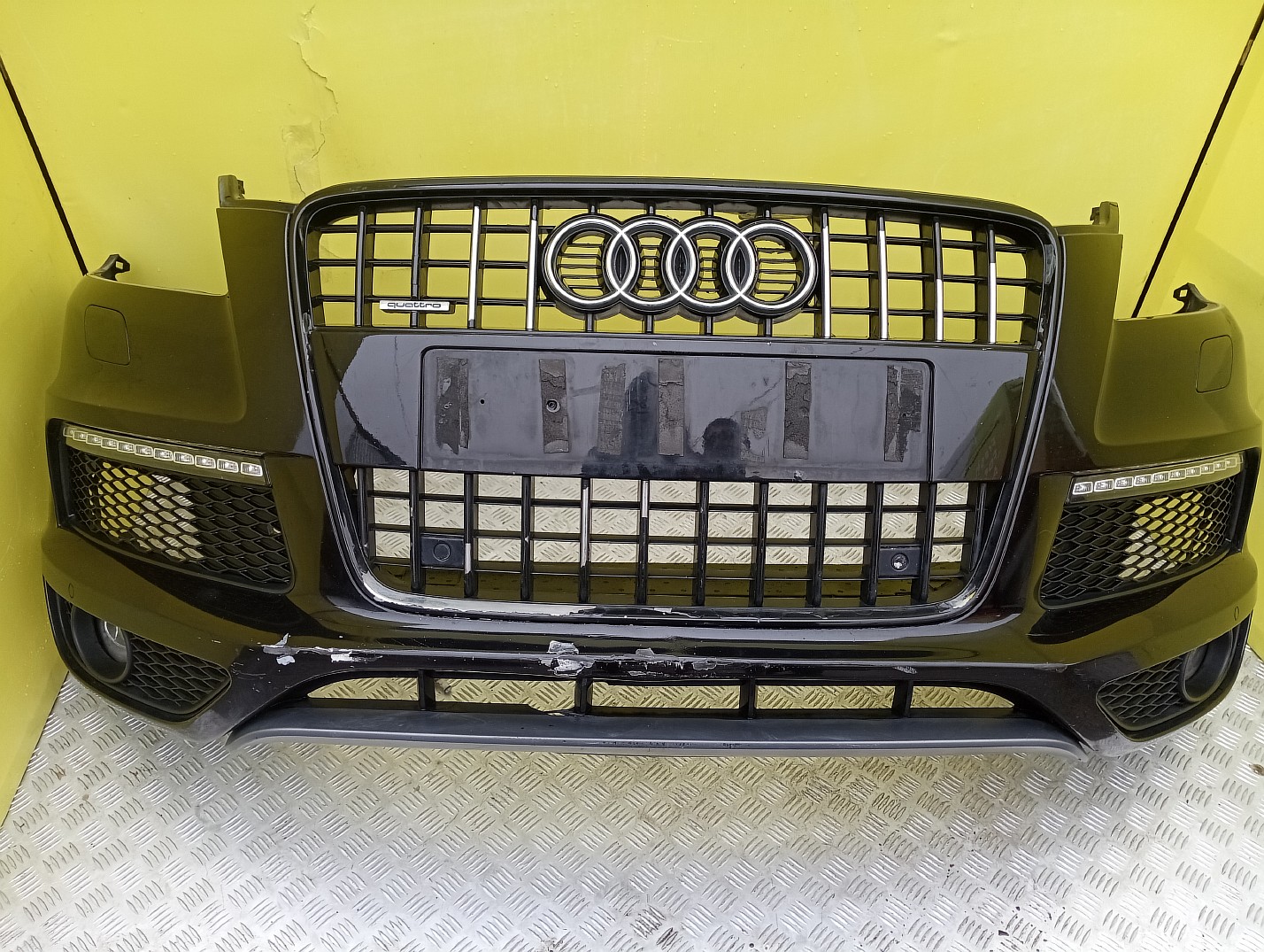 Бампер передний Audi Q7 (2010-2015) - 1