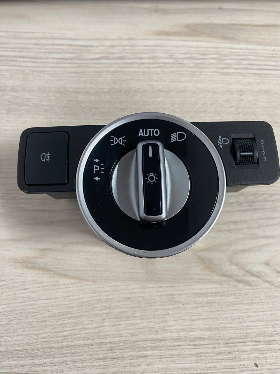 Блок управления светом E-class W212 - 1