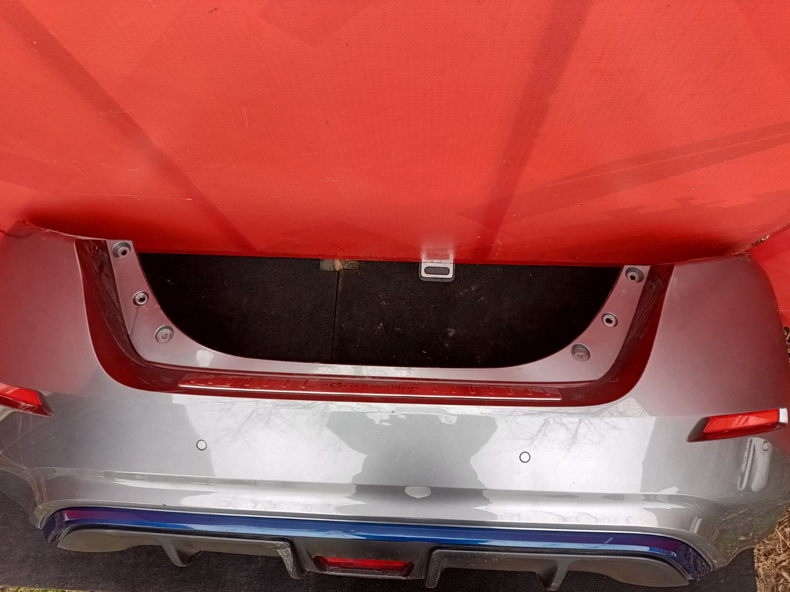 Бампер задній Nissan Leaf II 2018-2024 - 1