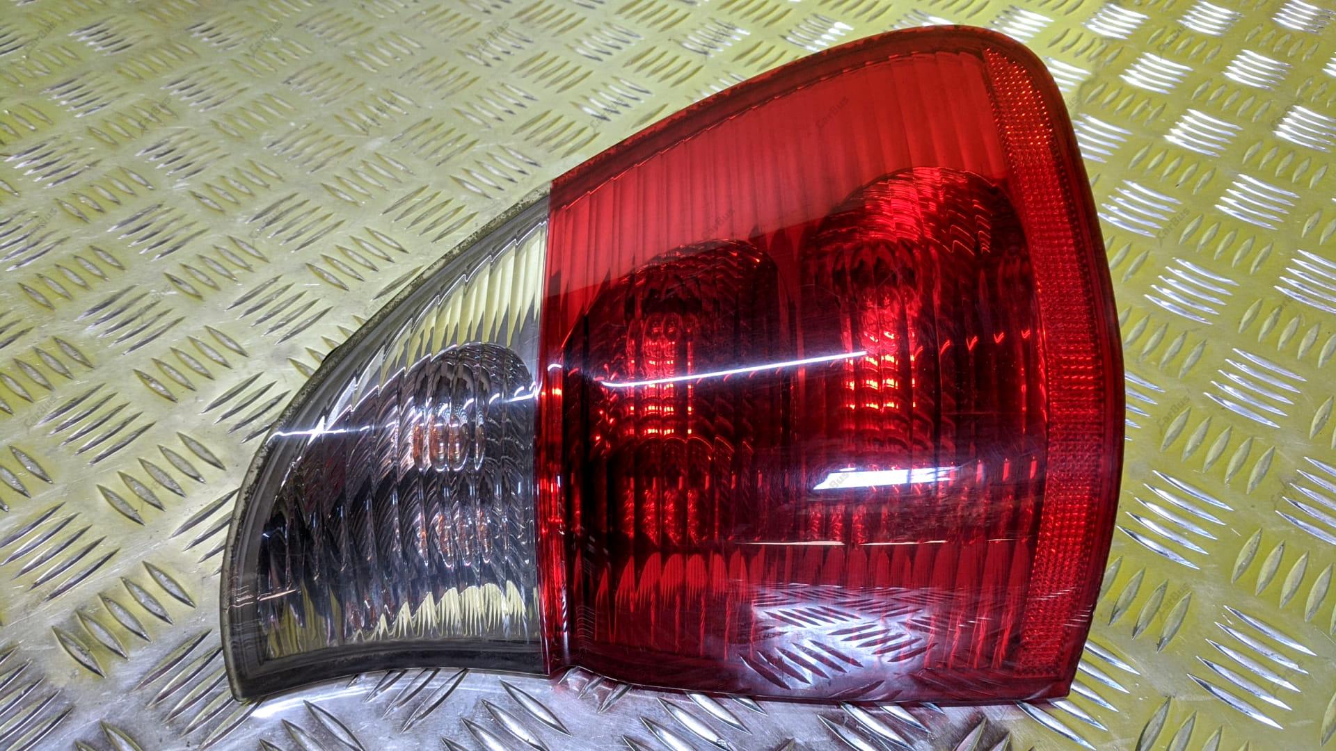 Фонарь задний правый BMW X5 E53 (2003-2006) рестайл - 1