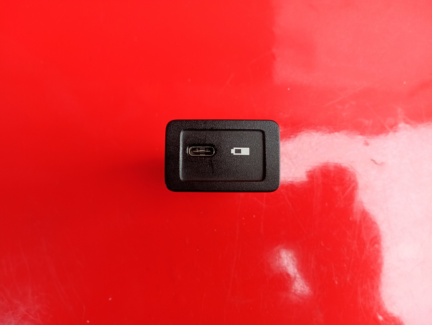 Разъем AUX / USB Mercedes-Benz Sprinter W907 (2014-2024) - 1