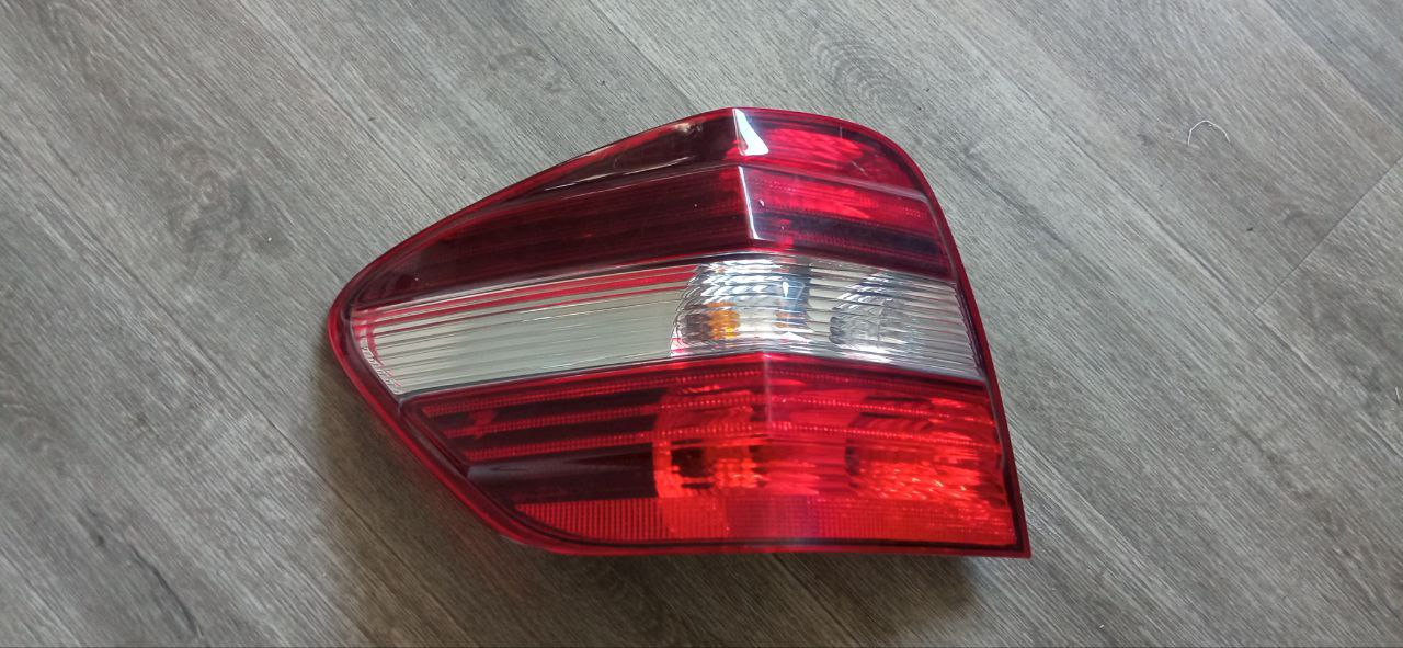 Фонарь задний левый Mercedes ML W164 (2005-2011) - 1