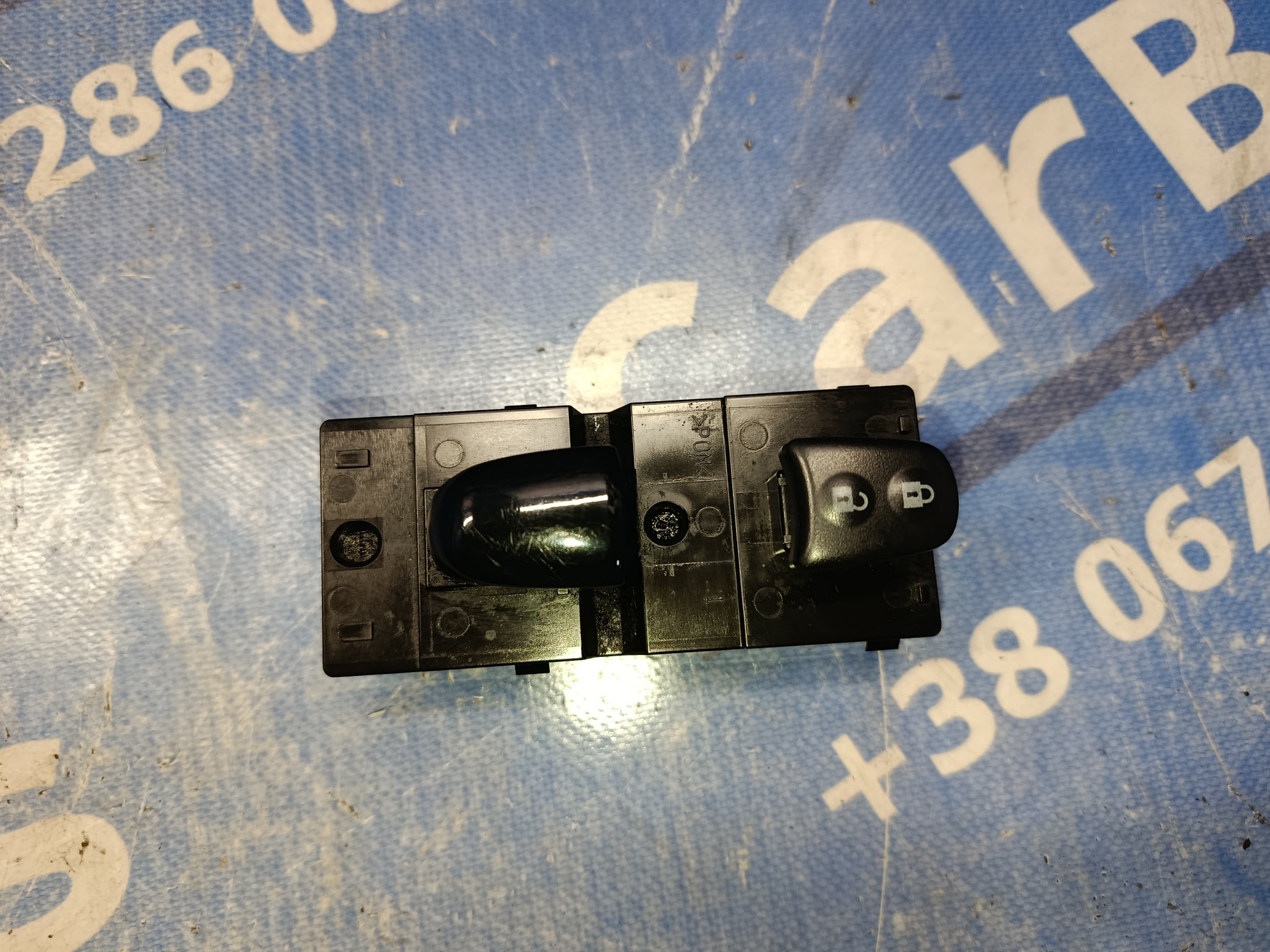 Кнопка склопідйомника Nissan Juke LCI (2010-2019) - 1