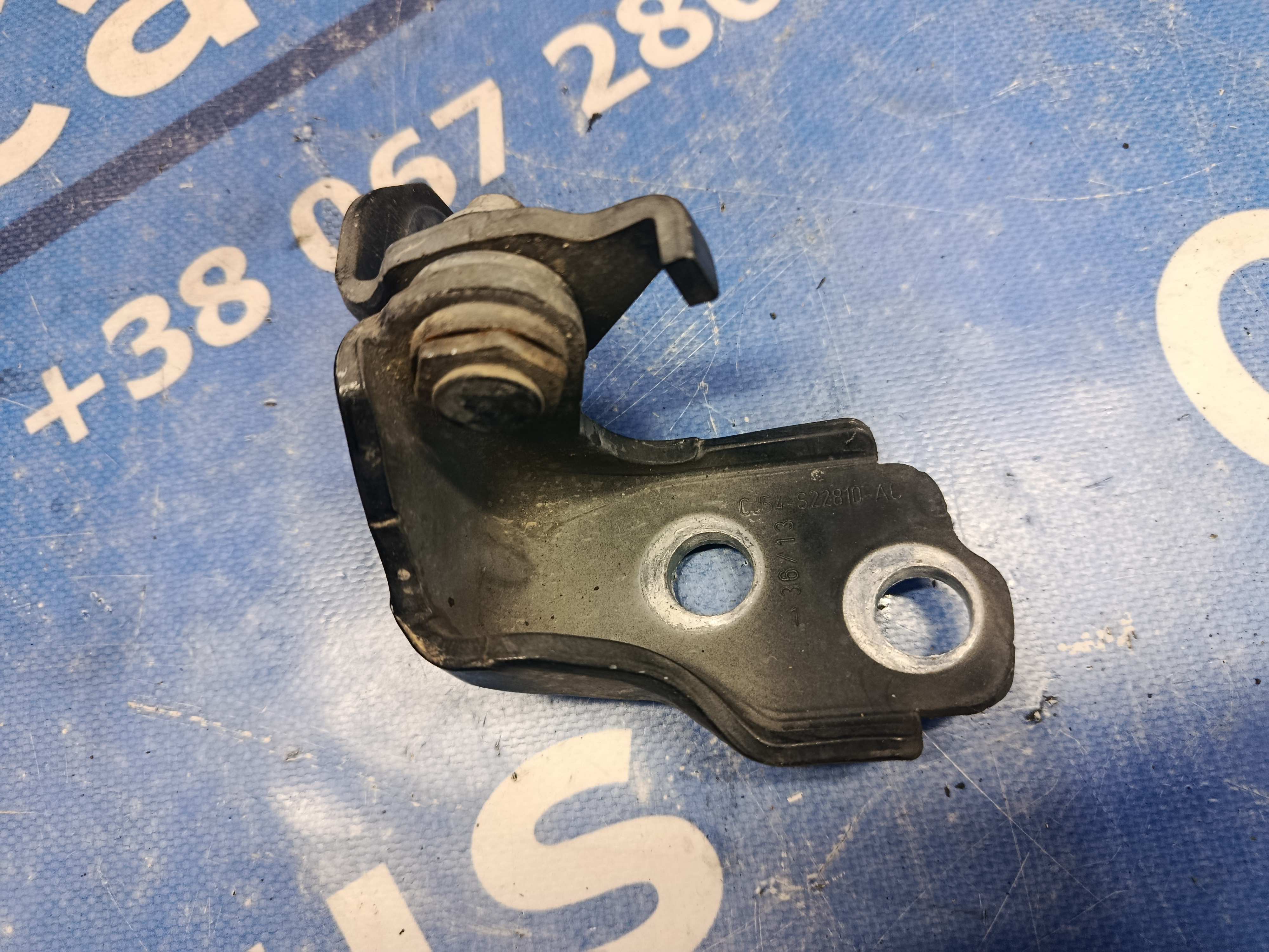 Петля двери передней правой Ford Kuga 2 (2012 - 2016) - 1