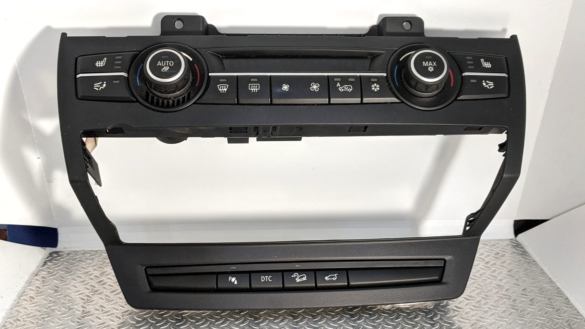 Блок кнопок BMW X5 E70 (2010-2013) рестайл - 1