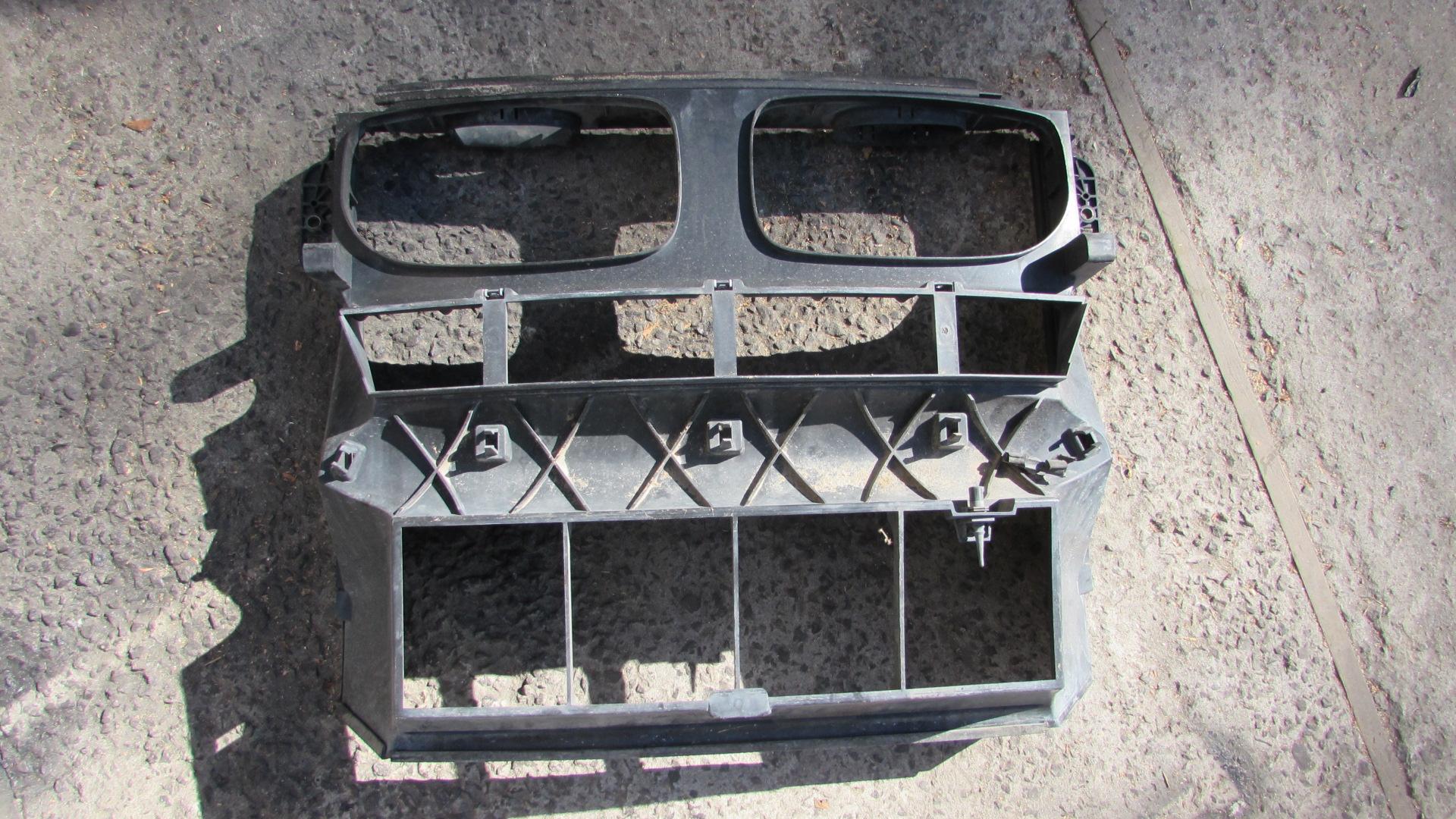 Панель передняя (телевизор) BMW X5 E70 (2007-2010) дорестайл - 1