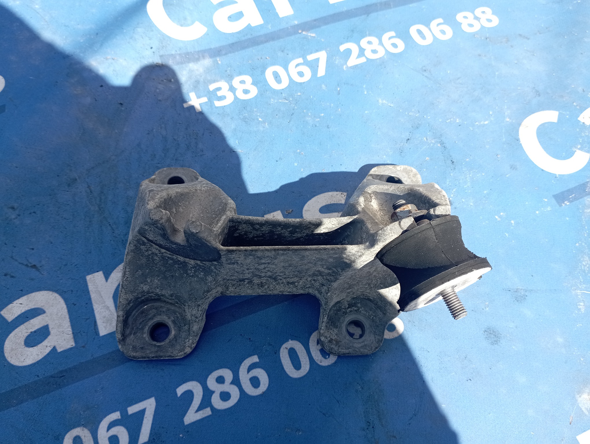 Кронштейн (крепление) КПП BMW 3 E92 (2006-2010) - 1