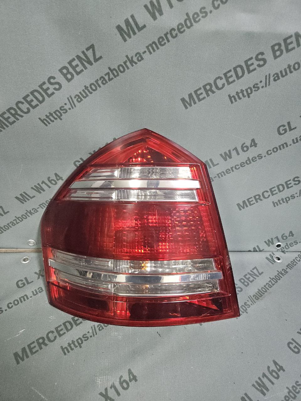 Фонарь задний левый Mercedes GL X164 - 1