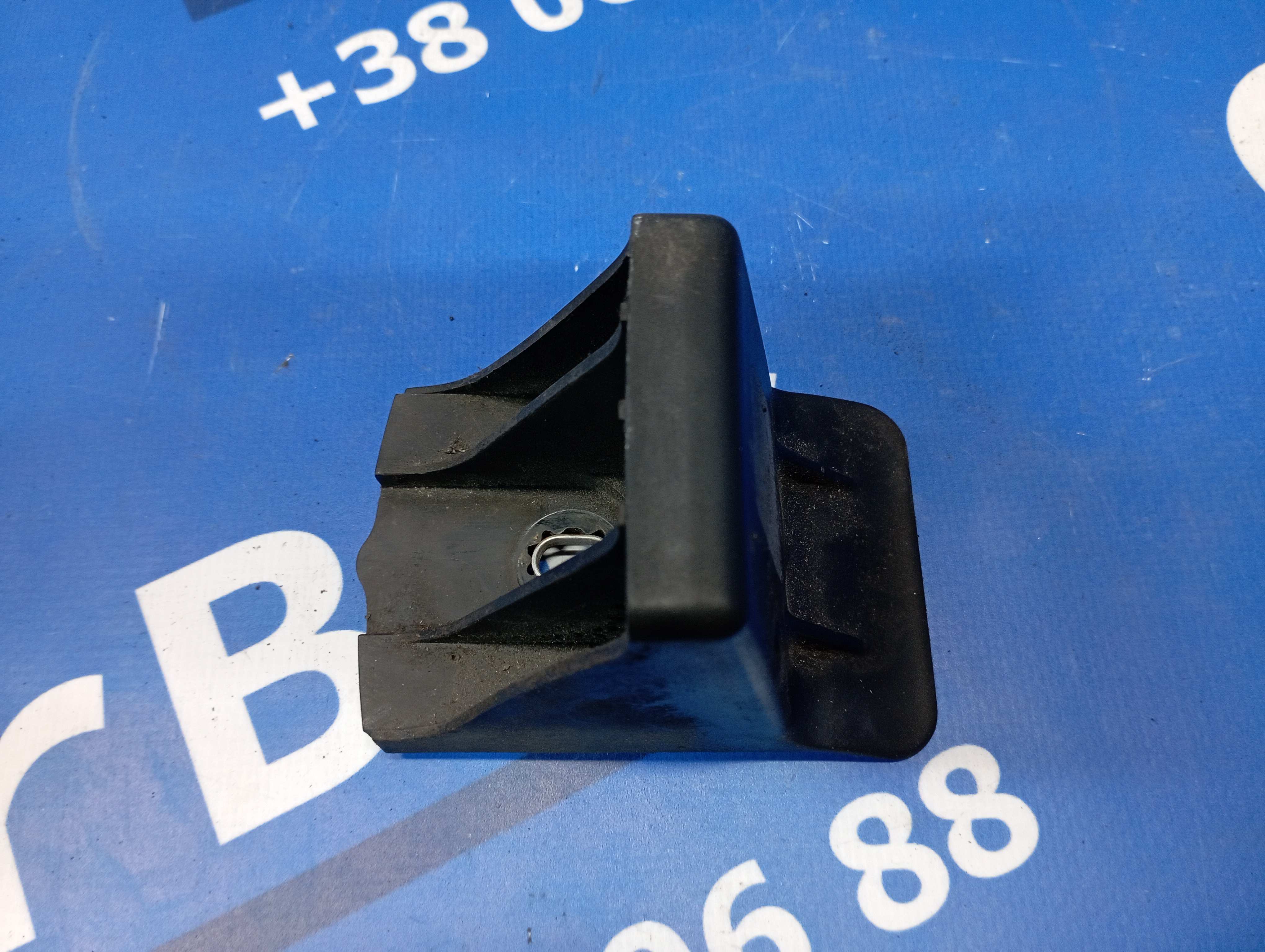 Упор дверей (капота, ляди) Renault Trafic II, Opel Vivaro II, Nissan Primastar II (2006-2014) рестайл - 1