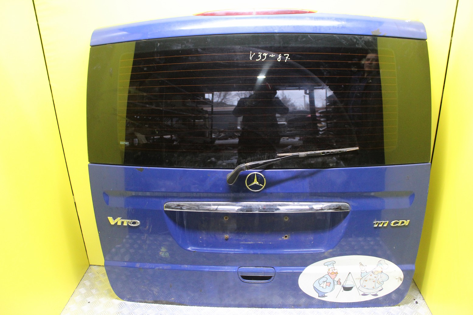 Кришка багажника (двері) Mercedes-Benz Vito W 639 (2003-2010) дорестайл - 1