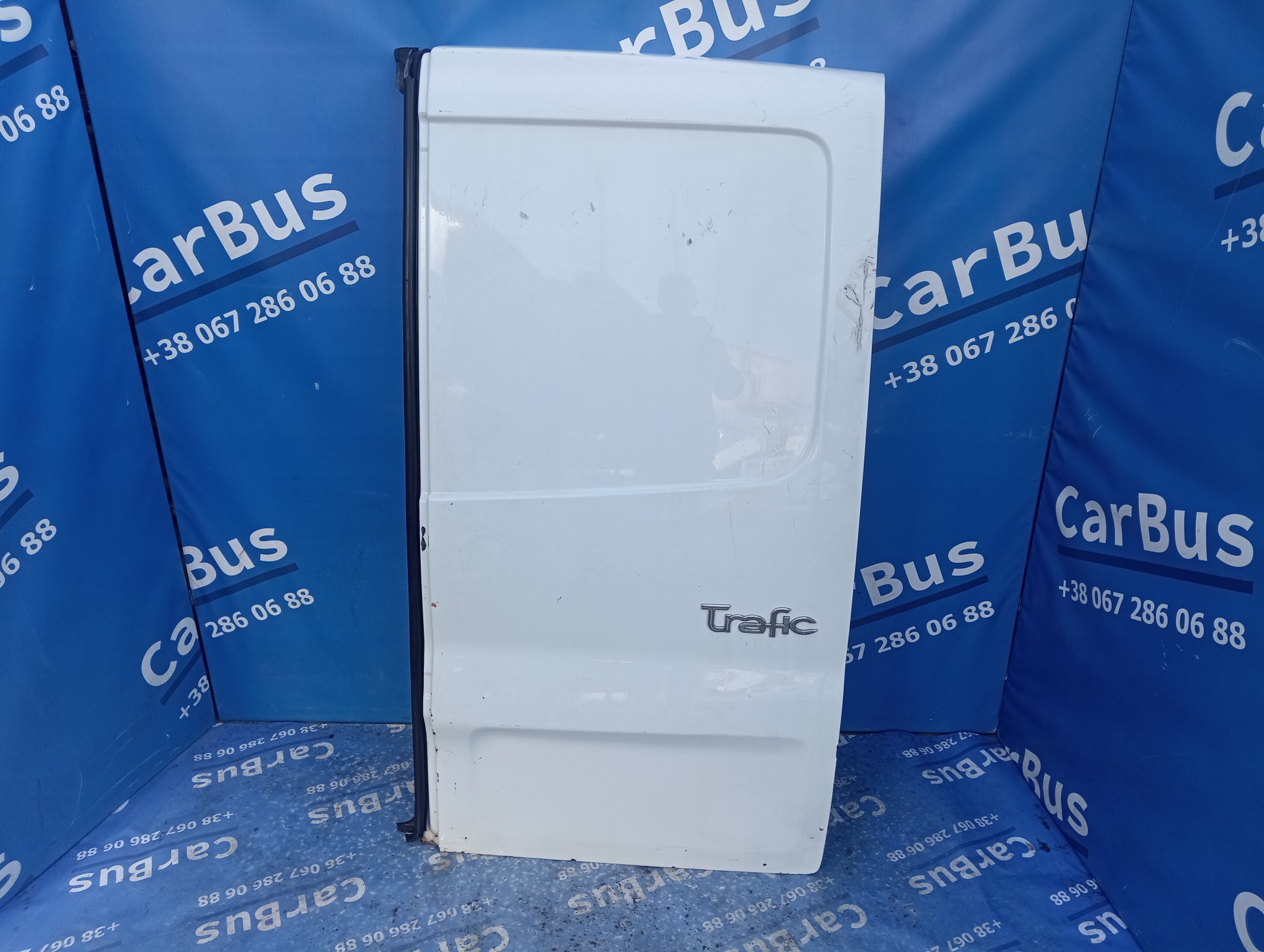 Двері розпашні задні ліві Renault Trafic II, Opel Vivaro II, Nissan Primastar II (2006-2014) рестайл - 1