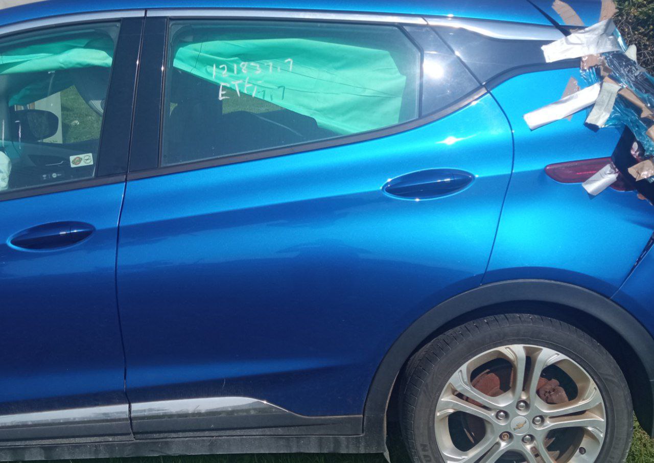 Двері задні ліві Chevrolet Bolt EV (2017-2021) - 1