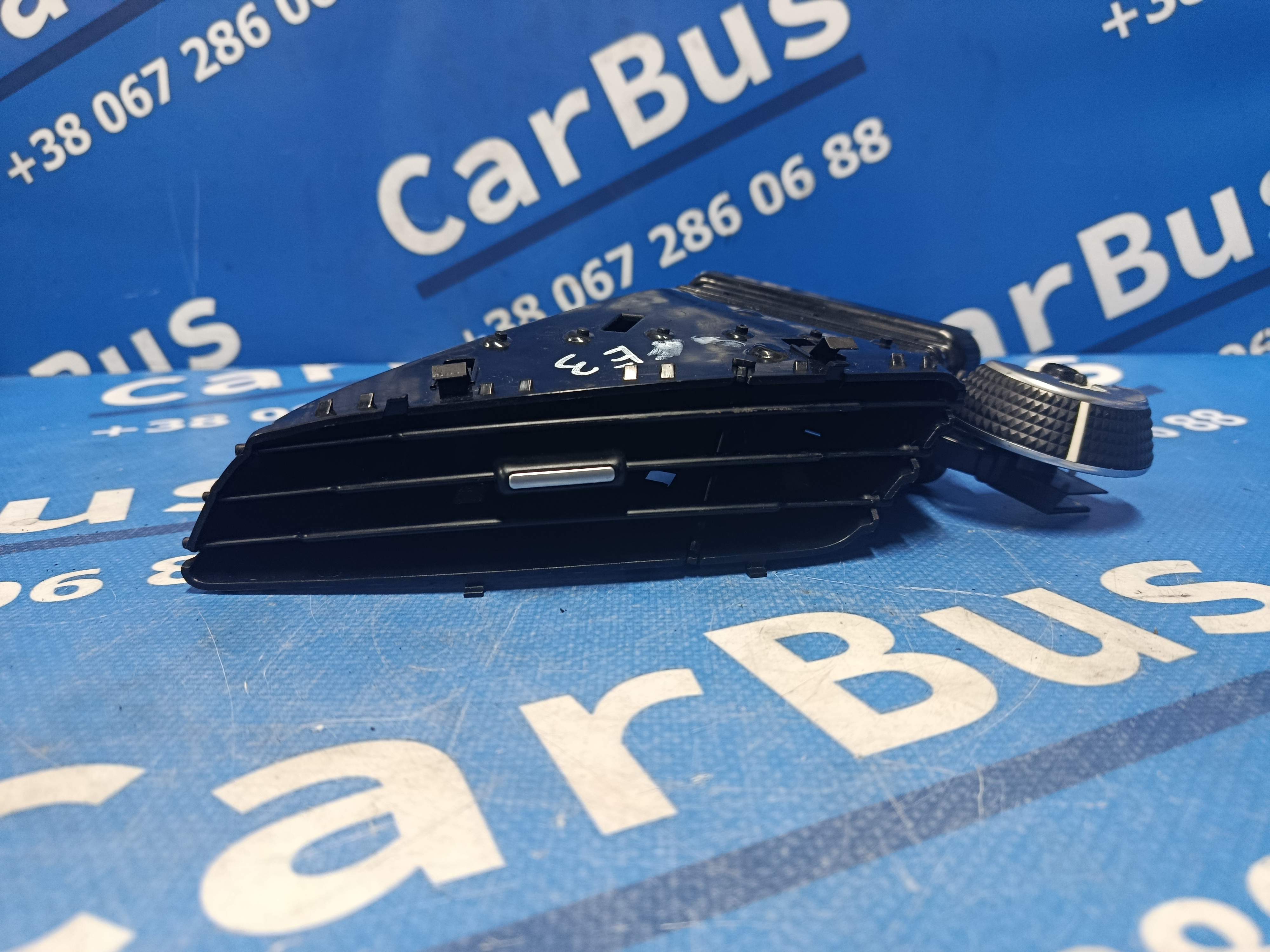Дефлектор обдува салона Ford Escape 3 FL ( 2012 - 2019 ) - 1