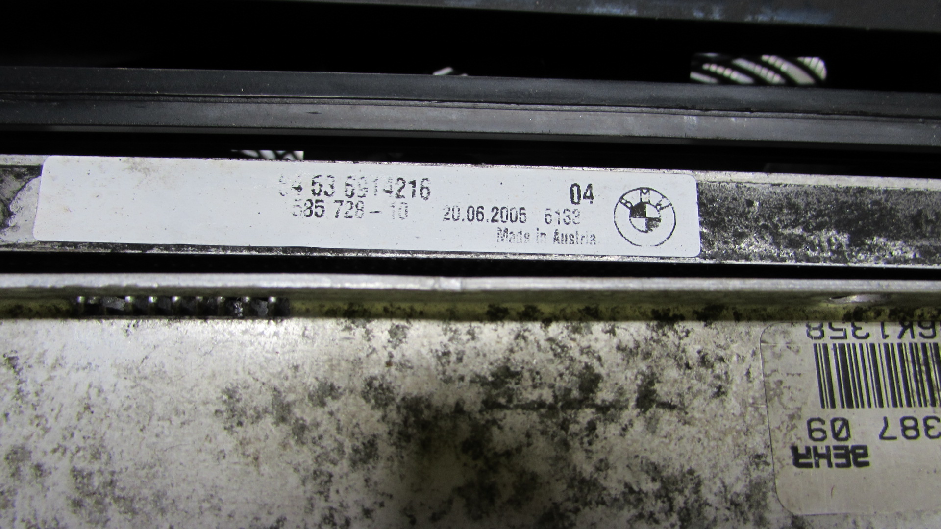 Радиатор кондиционера BMW X5 E53 (2003-2006) рестайл - 1