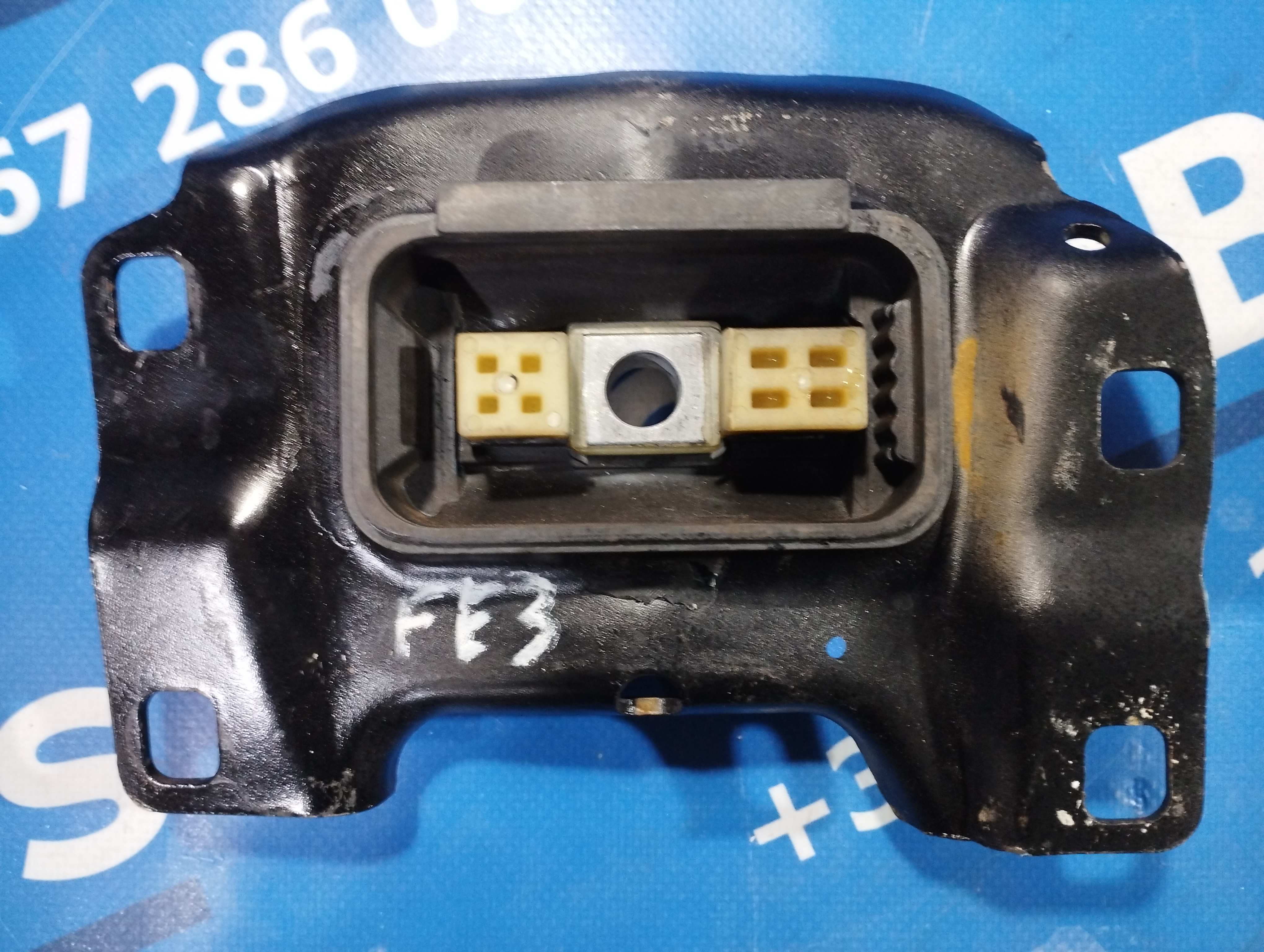 Подушка двигателя Ford Escape 3 FL ( 2012 - 2019 ) - 1