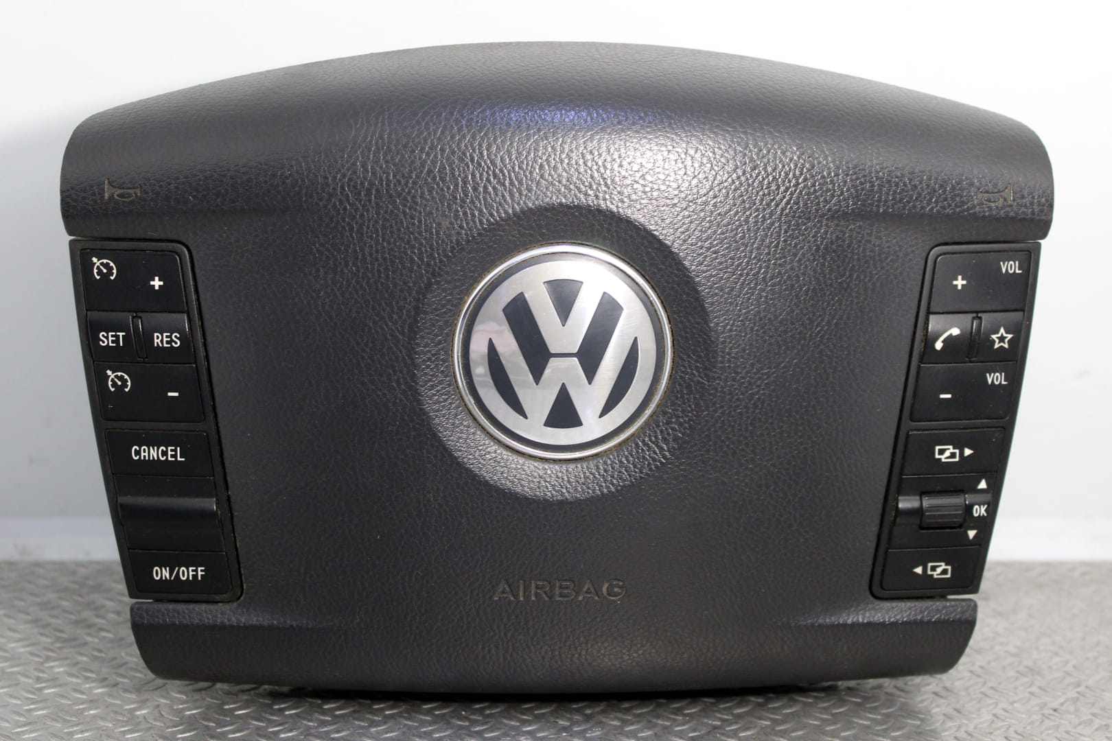 Подушка безпеки в кермо Volkswagen Touareg (2007-2010) рестайл - 1