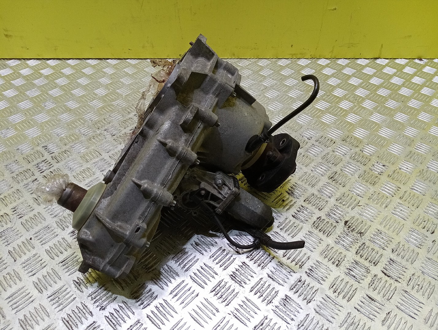 Раздаточная коробка (раздатка) BMW X5 E53 (2003-2006) рестайл - 1
