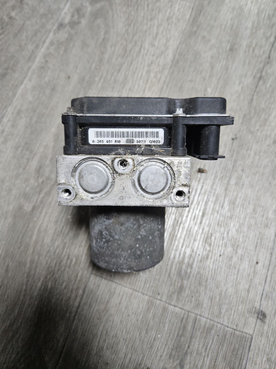 Блок керування ABS Ford Transit MK7 (V347 / V348; 2006—2013 - 1