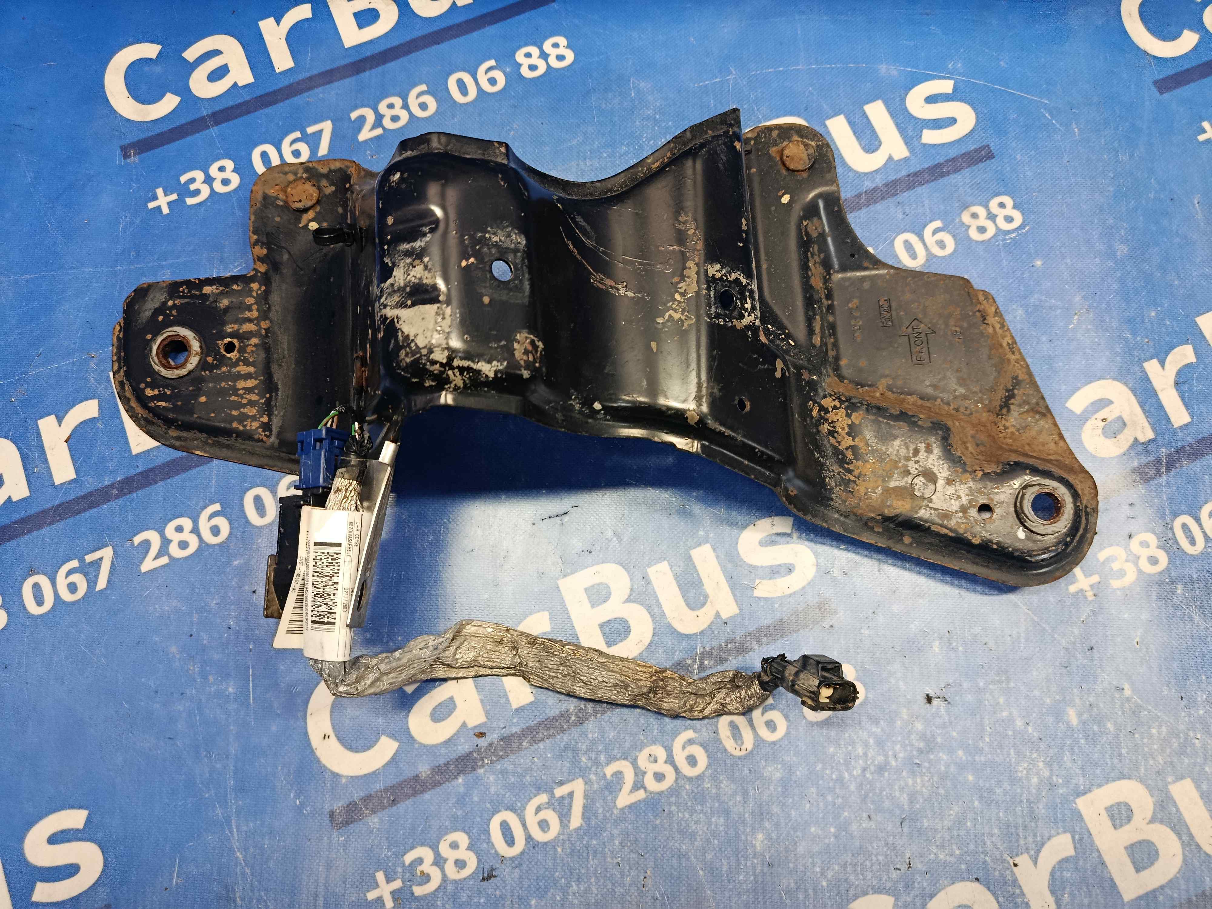 Кронштейн Ford Kuga 2 (2012 - 2016) - 1