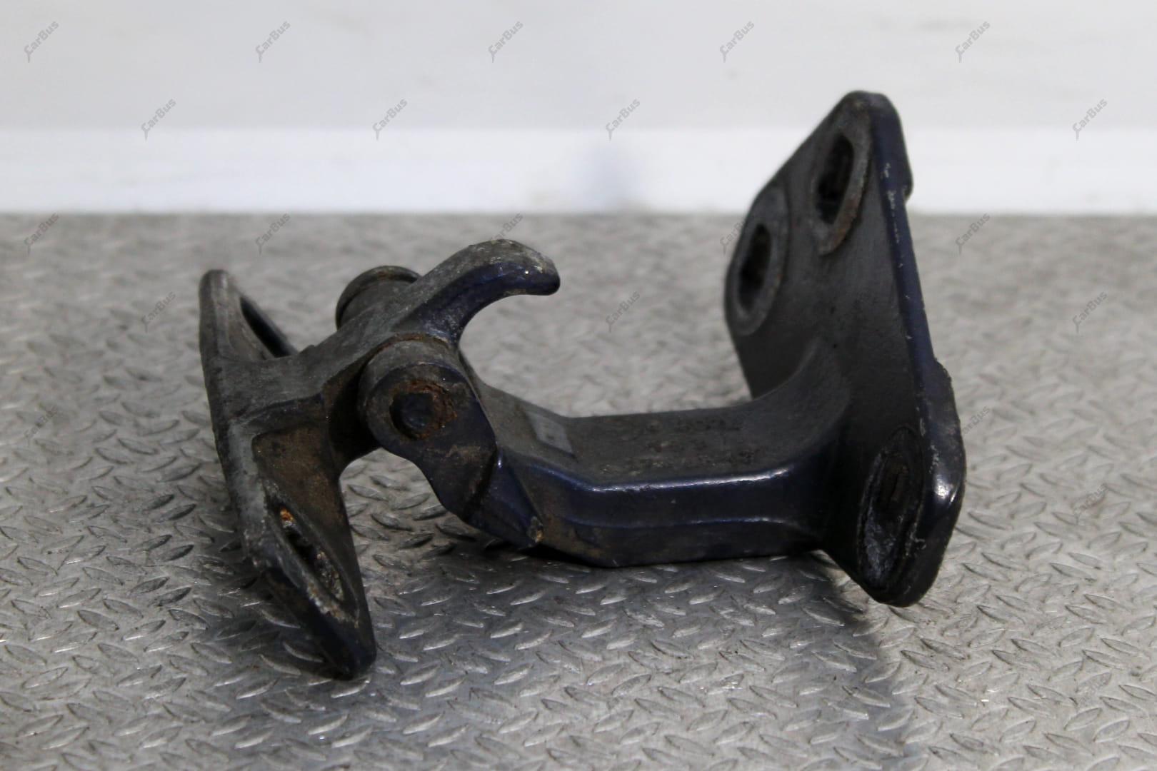 Петля кришки (двері) багажника BMW X5 E53 (2003-2006) рестайл - 1