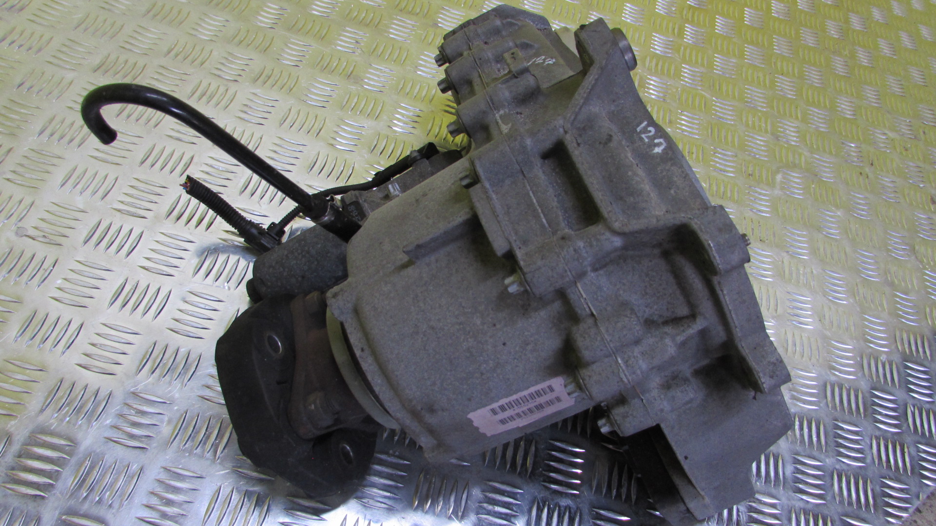 Раздаточная коробка (раздатка) BMW X5 E53 (2003-2006) рестайл - 1