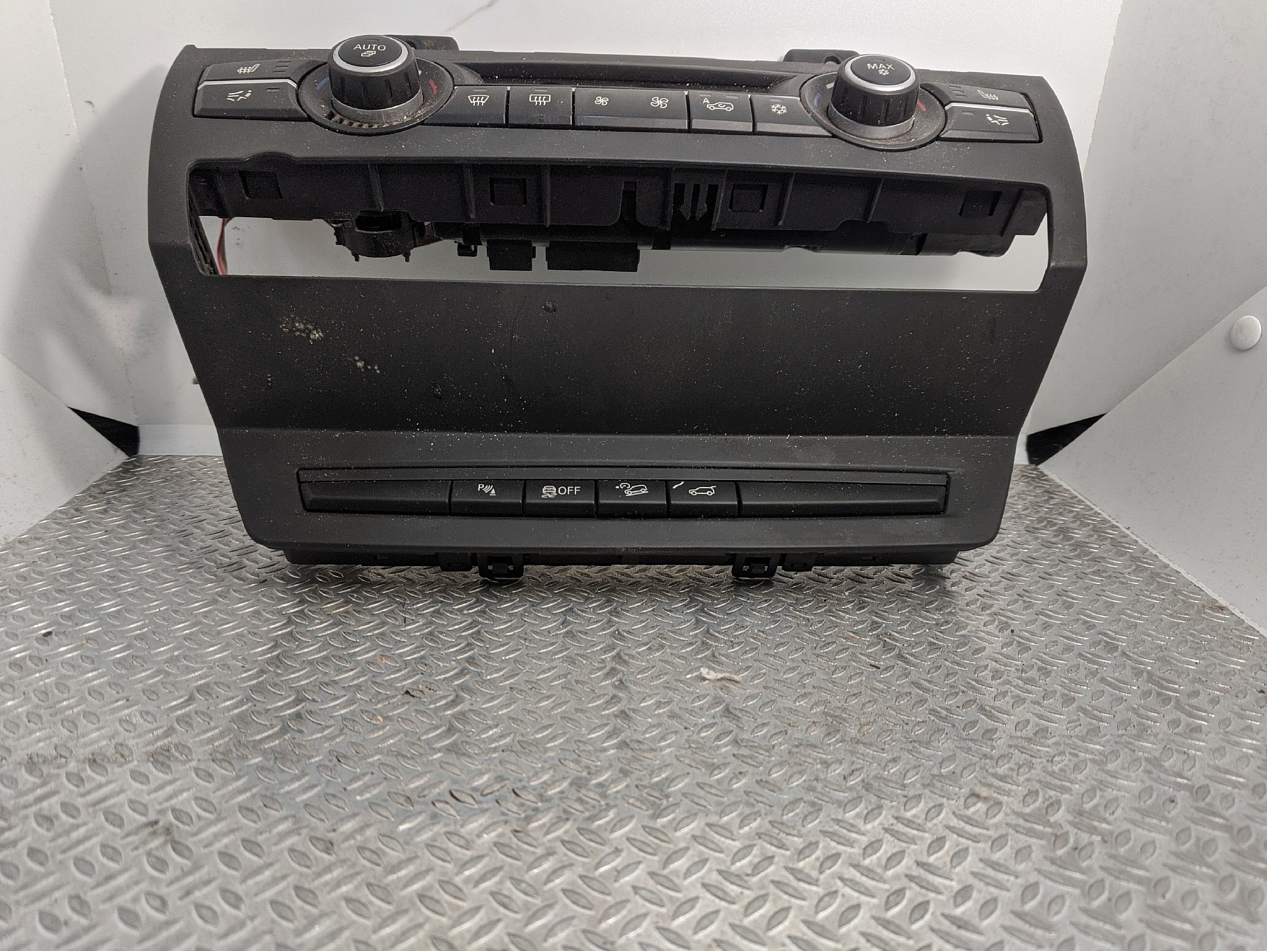 Блок кнопок BMW X5 E70 (2010-2013) рестайл - 1