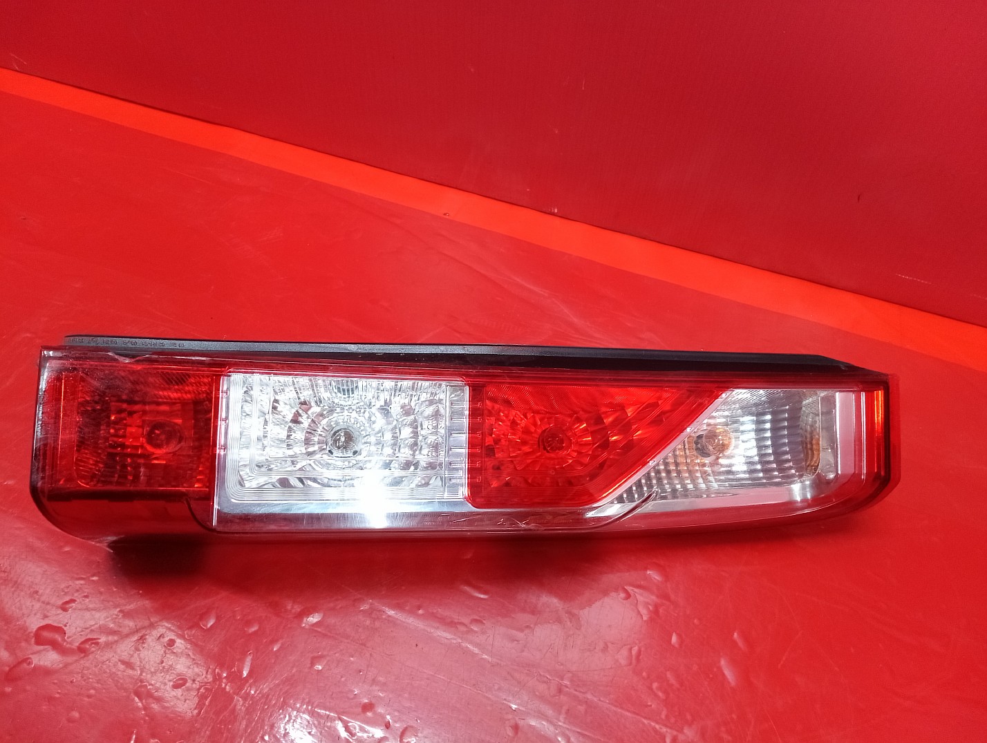 Фонарь задний правый RENAULT MASTER III - 1