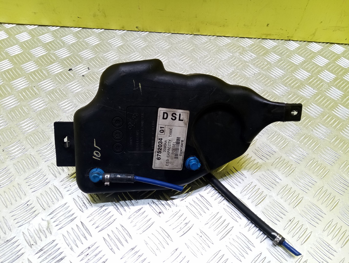 Бачок системы ADBLUE BMW X5 E53 (2003-2006) рестайл - 1