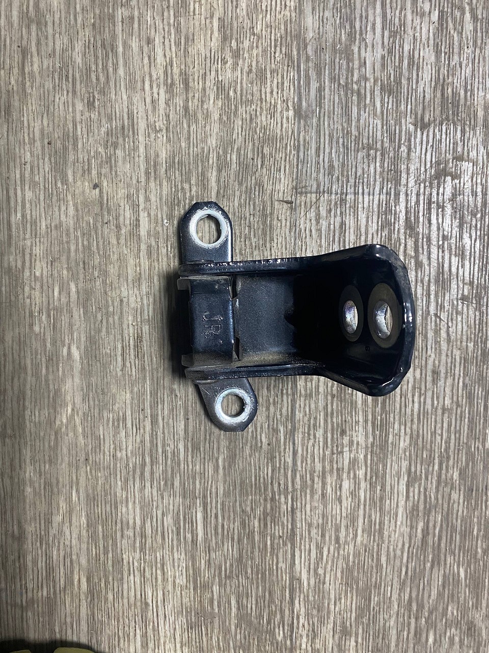 Петля Nissan Rogue 2014-2020 - 1