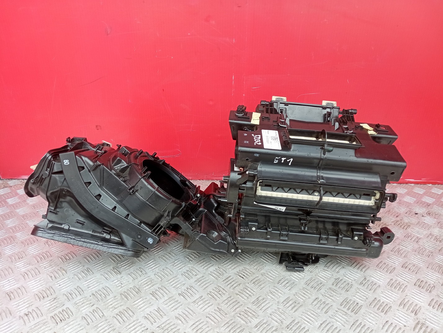 Корпус печки Audi E-TRON - 1