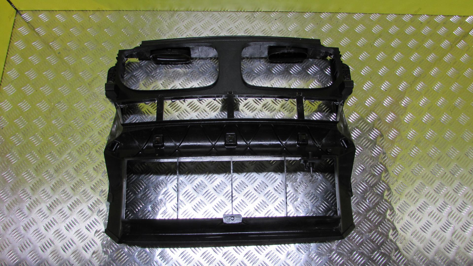 Панель передняя (телевизор) BMW X5 E70 (2007-2010) дорестайл - 1