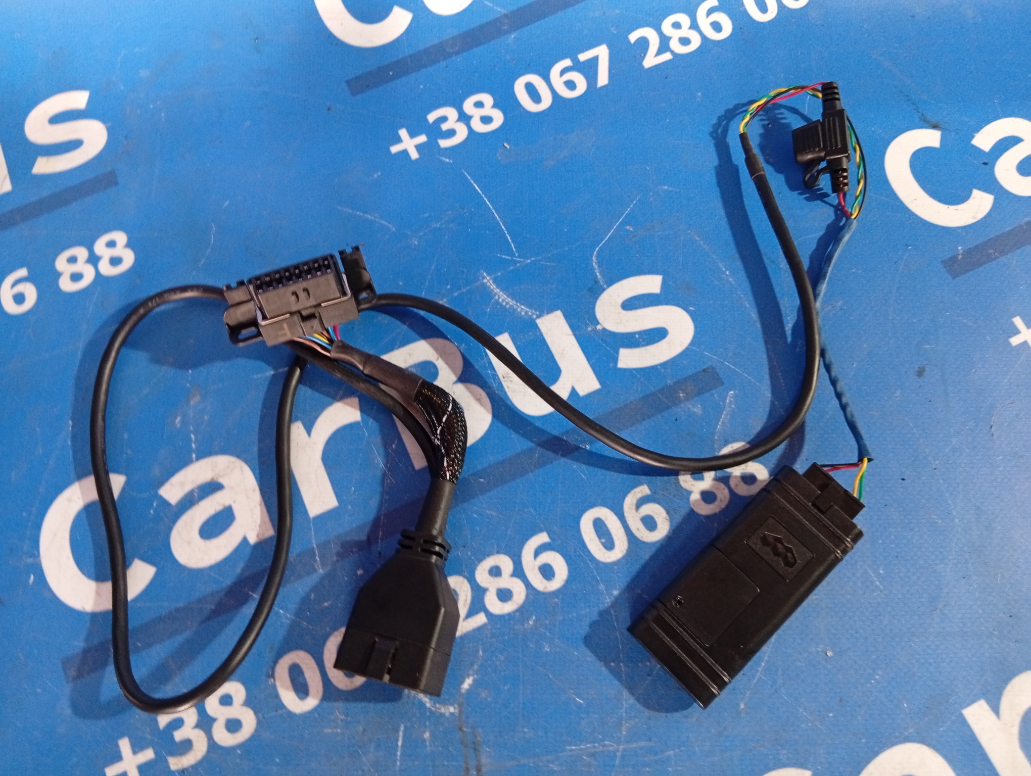 Антена GPS BMW X7 G07 (2018-2022) - 1
