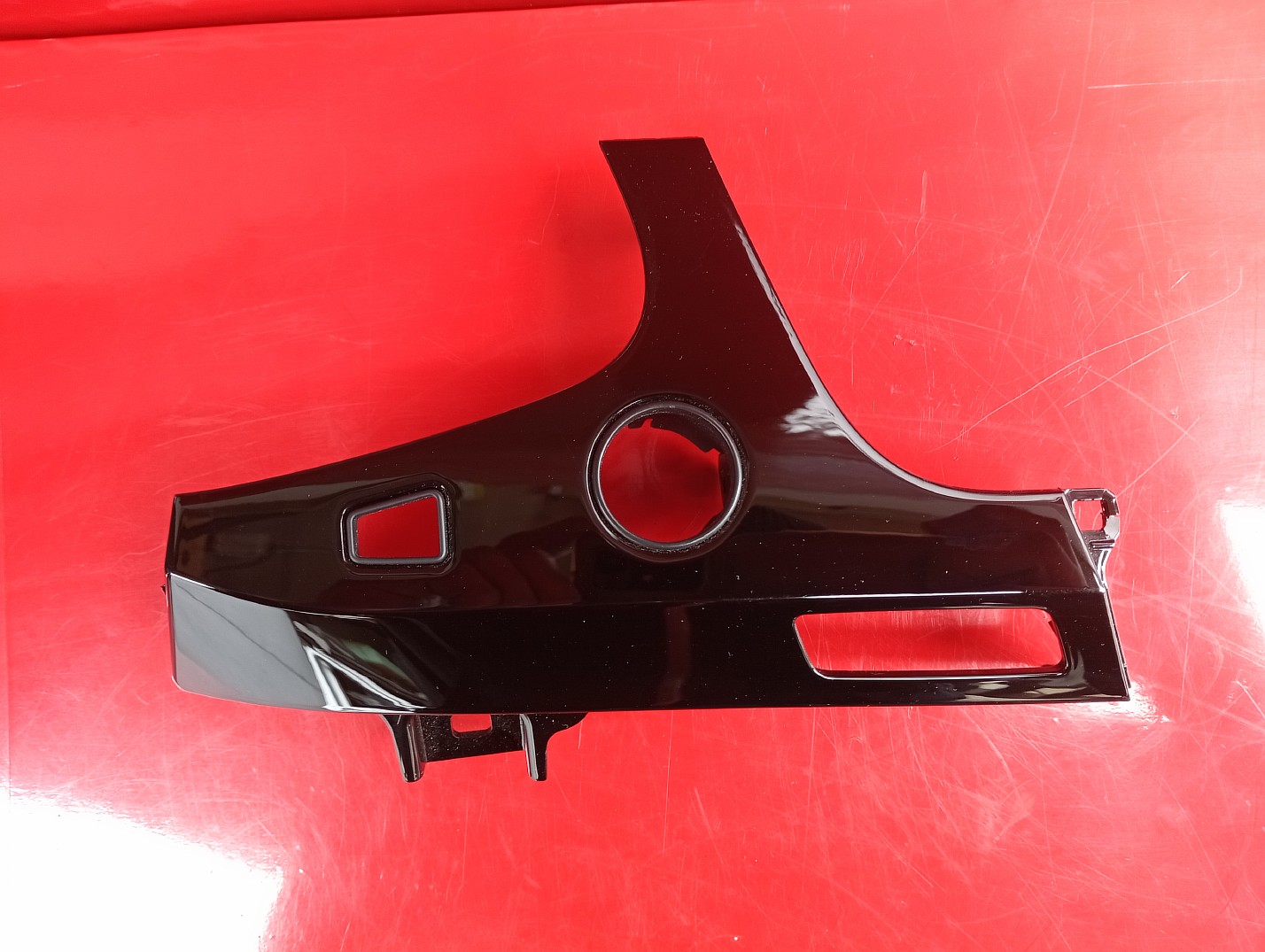 Пластиковый элемент салона Audi Q7 4M(2015-2020) - 1