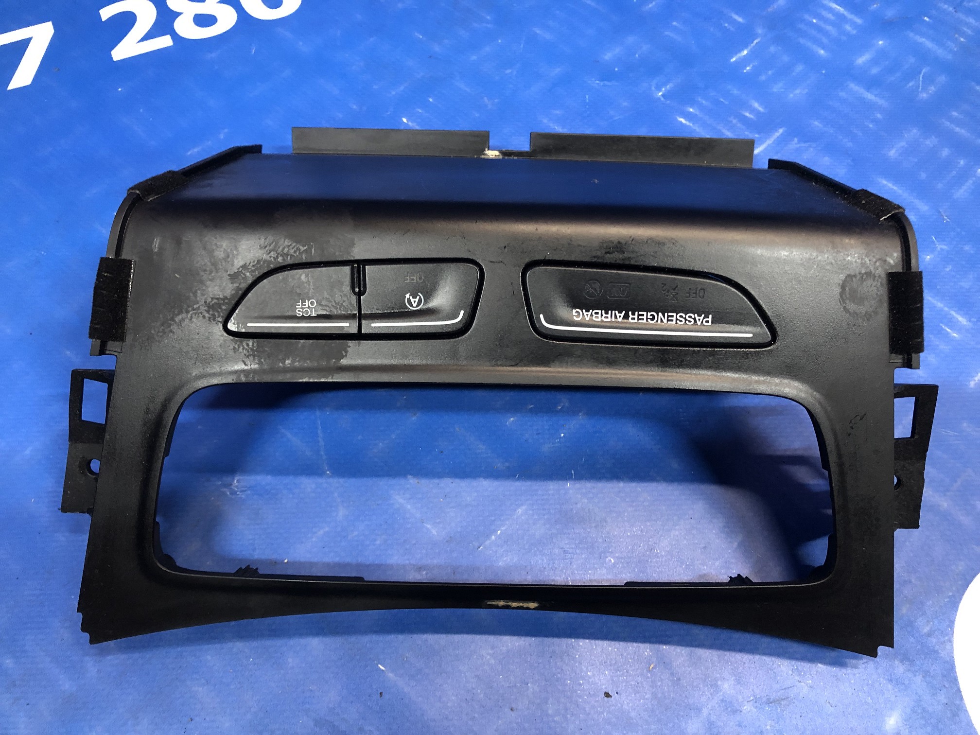 Накладка декоративна Ford Escape 3 FL ( 2012 - 2019 ) - 1