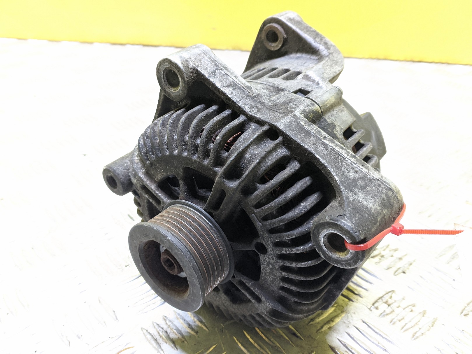 Генератор BMW X5 E70 (2007-2010) дорестайл - 1