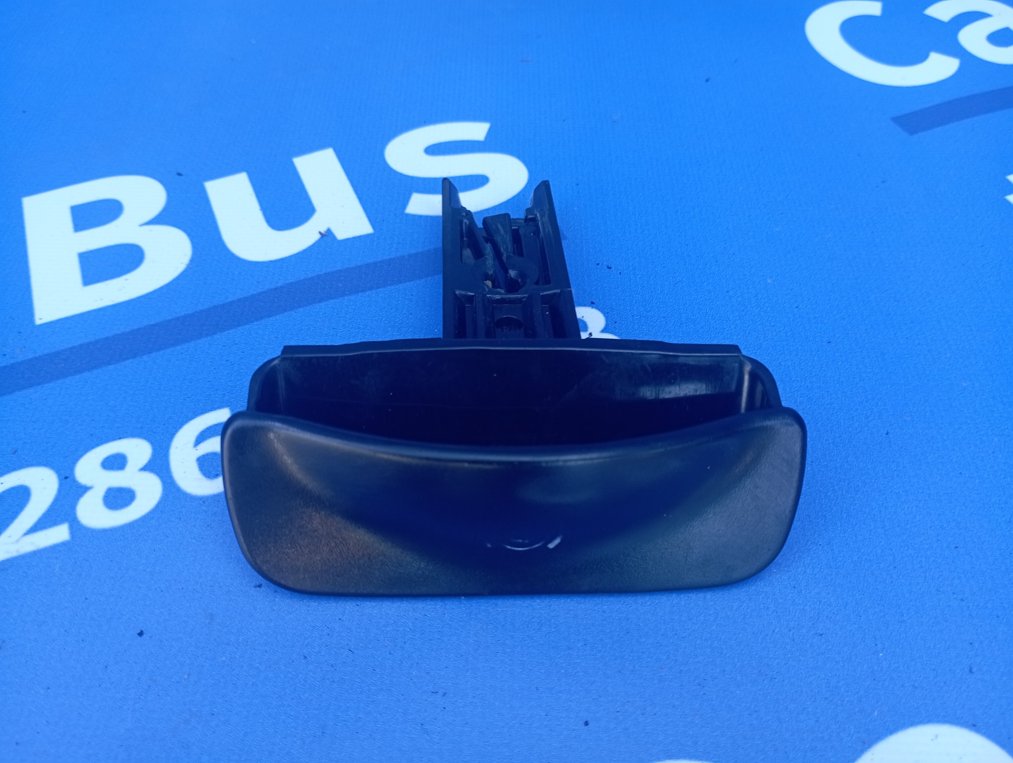 Кнопка ручника (стоянкового гальма) Mercedes-Benz Vito W 639 (2010-2014) рестайл - 1