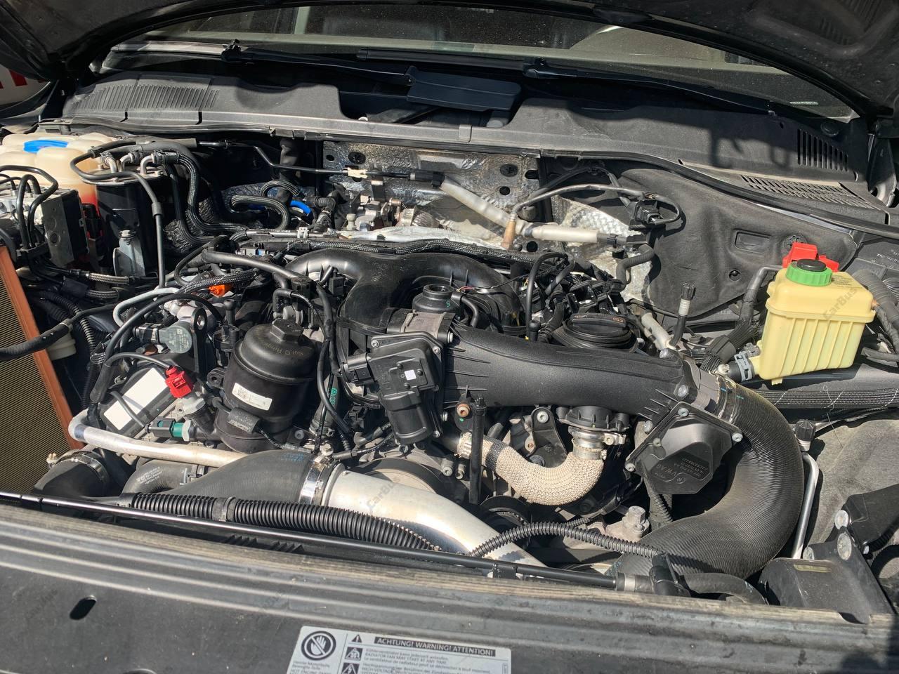 Двигун CRCA 3.0 TDI Volkswagen Touareg NF (2010-2014) - 1