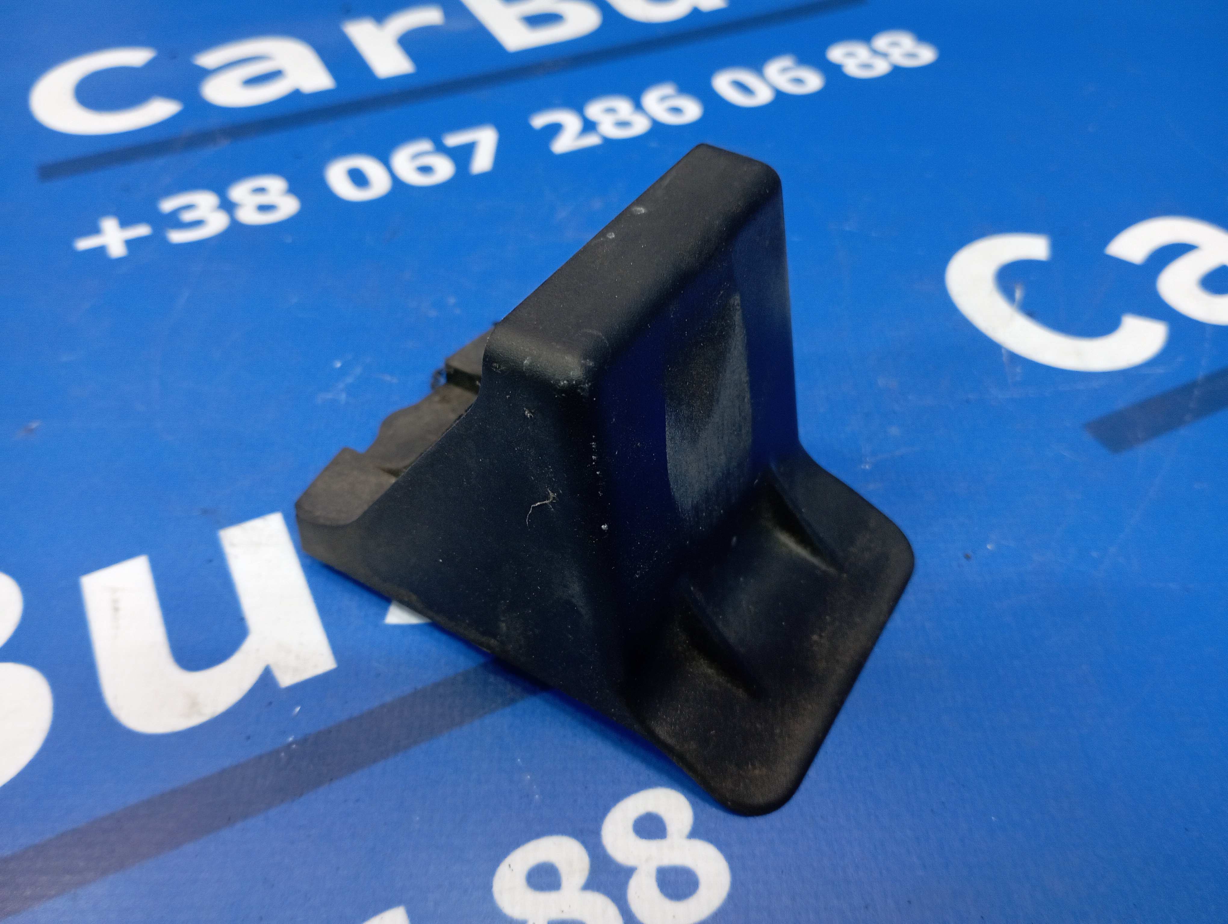 Упор дверей (капота, ляди) Renault Trafic II, Opel Vivaro II, Nissan Primastar II (2006-2014) рестайл - 1